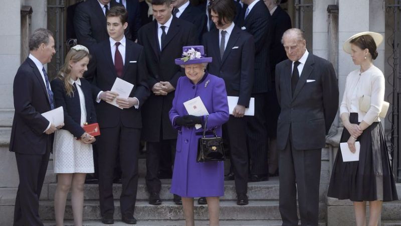 David Armstrong-Jones, Margarita Armstrong-Jones, Queen Elizabeth II., Prinz Philip und Sarah Chatto
