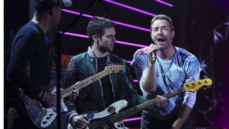 Coldplay während eines Konzerts in Hamburg, 2017