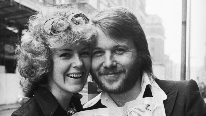Anni-Frid Lyngstad und Benny Andersson, April 1974