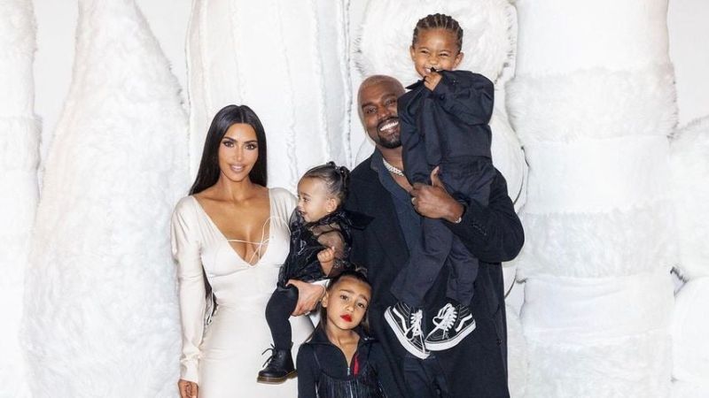 Kim Kardashian und Kanye West mit ihren Kindern Chicago, North und Saint, Weihnachten 2018