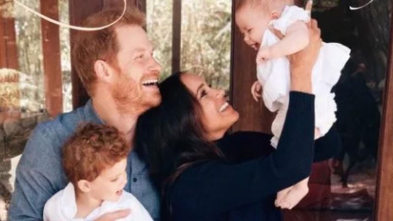 Prinz Harry und Herzogin Meghan mit ihren Kindern Archie und Lilibet