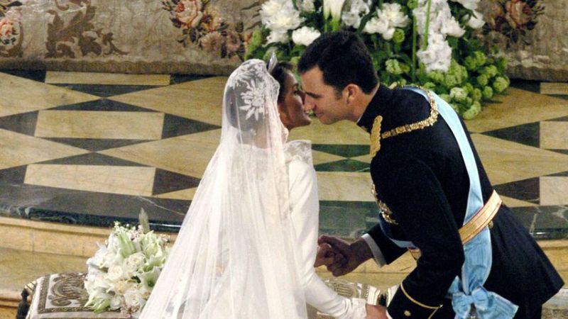 Königin Letizia und König Felipe bei ihrer Hochzeit im Mai 2004
