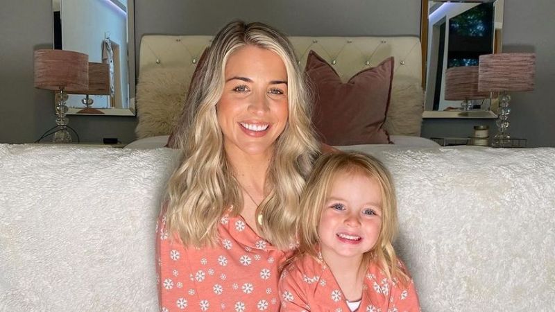 Gemma Atkinson und ihre Tochter Mia im November 2022