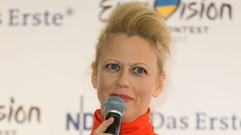 Barbara Schöneberger, Moderatorin