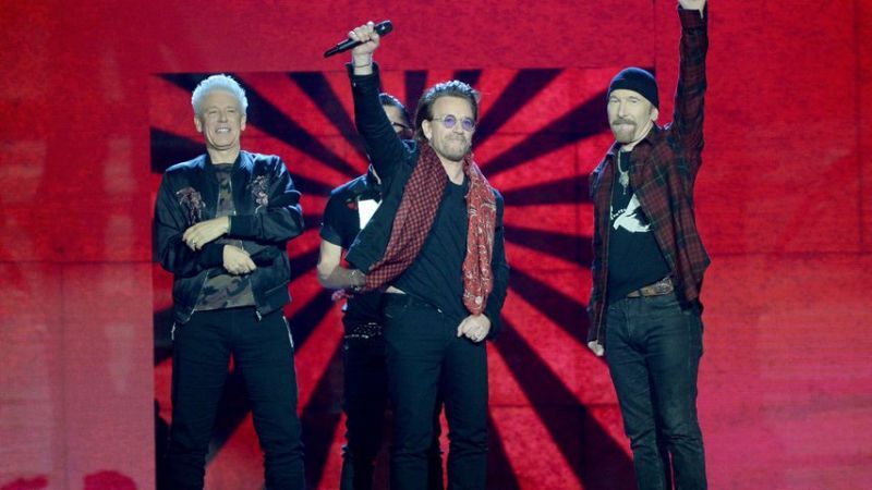 U2 bei den MTV Europe Music Awards 2017